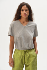 DONNI The Jersey V-Neck Tee - Heather Grey