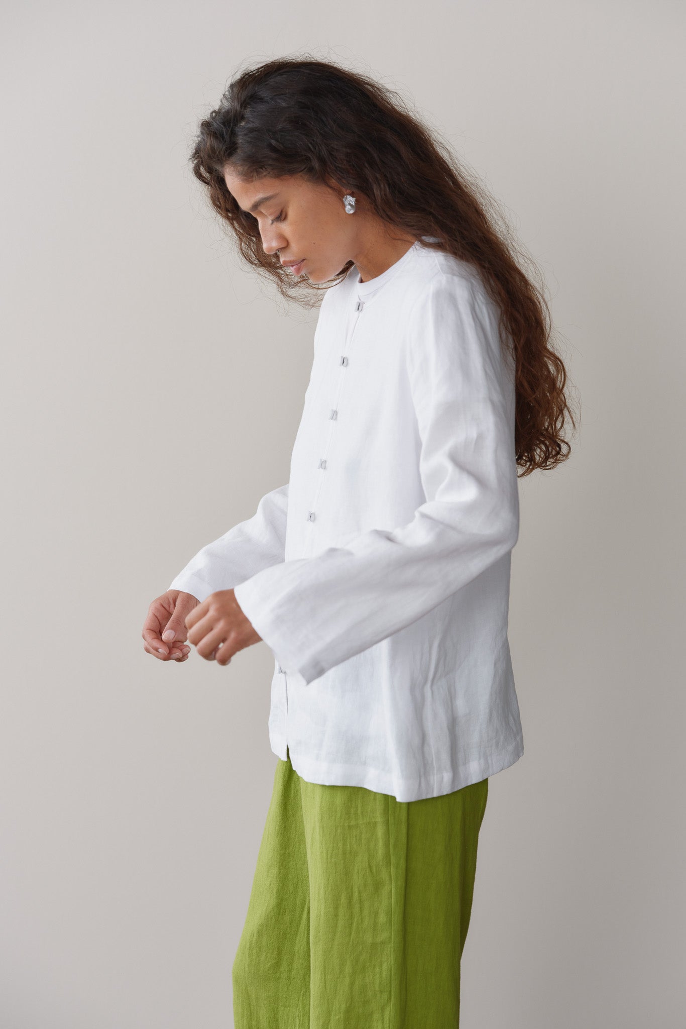 DONNI Powder Linen Loop Shirt - Powder