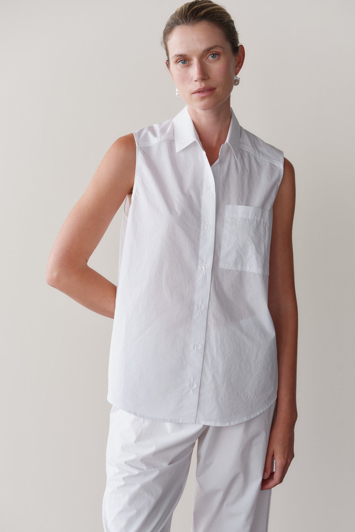 DONNI The Pop Sleeveless Shirt - Powder