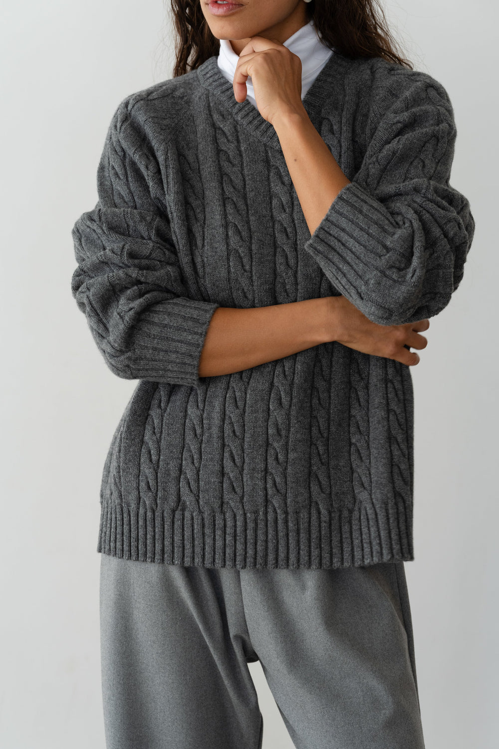 DONNI The Cable V-Neck Sweater - Charcoal-Grey