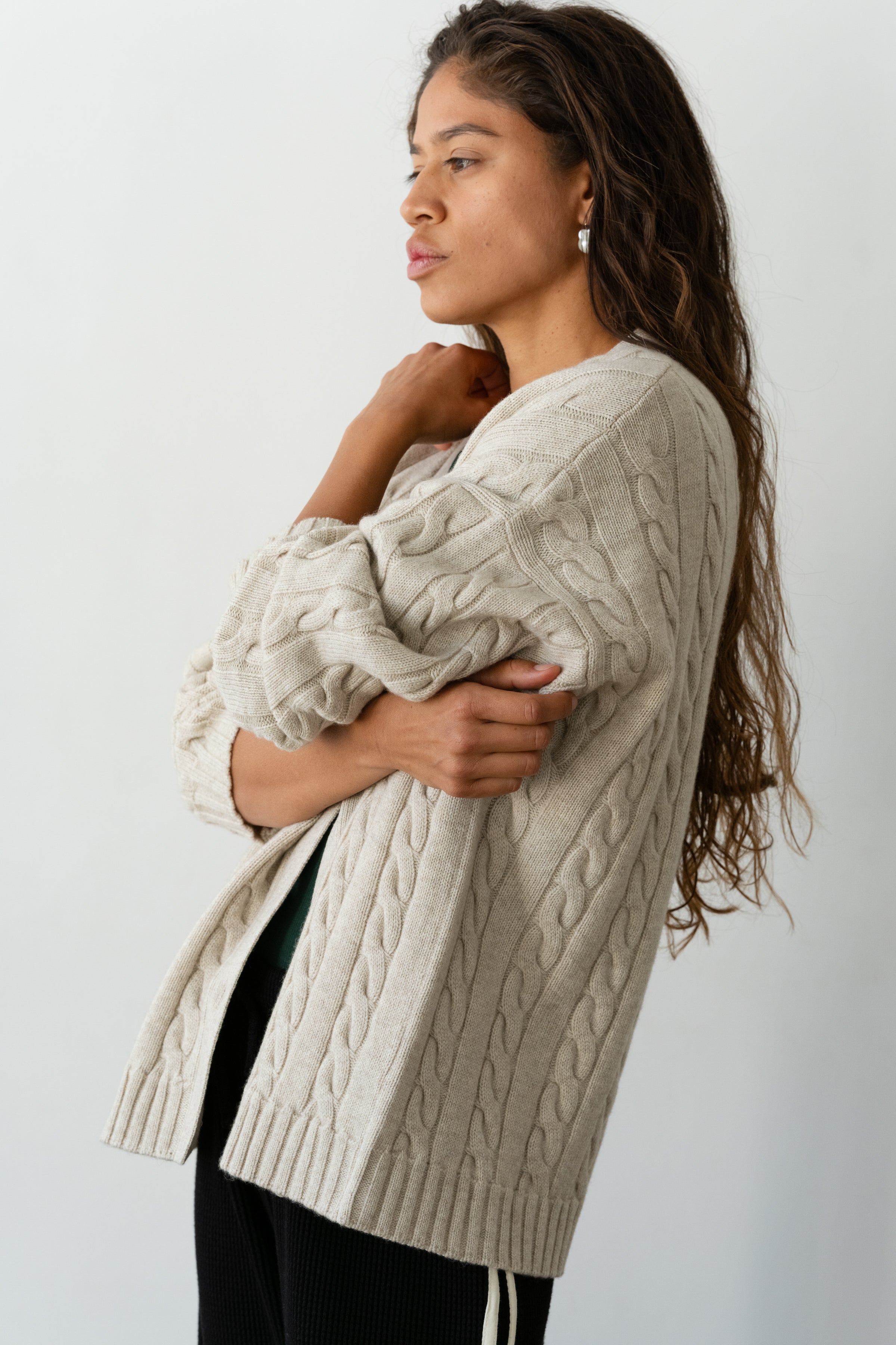 DONNI The Cable V-Neck Cardigan - Oatmeal