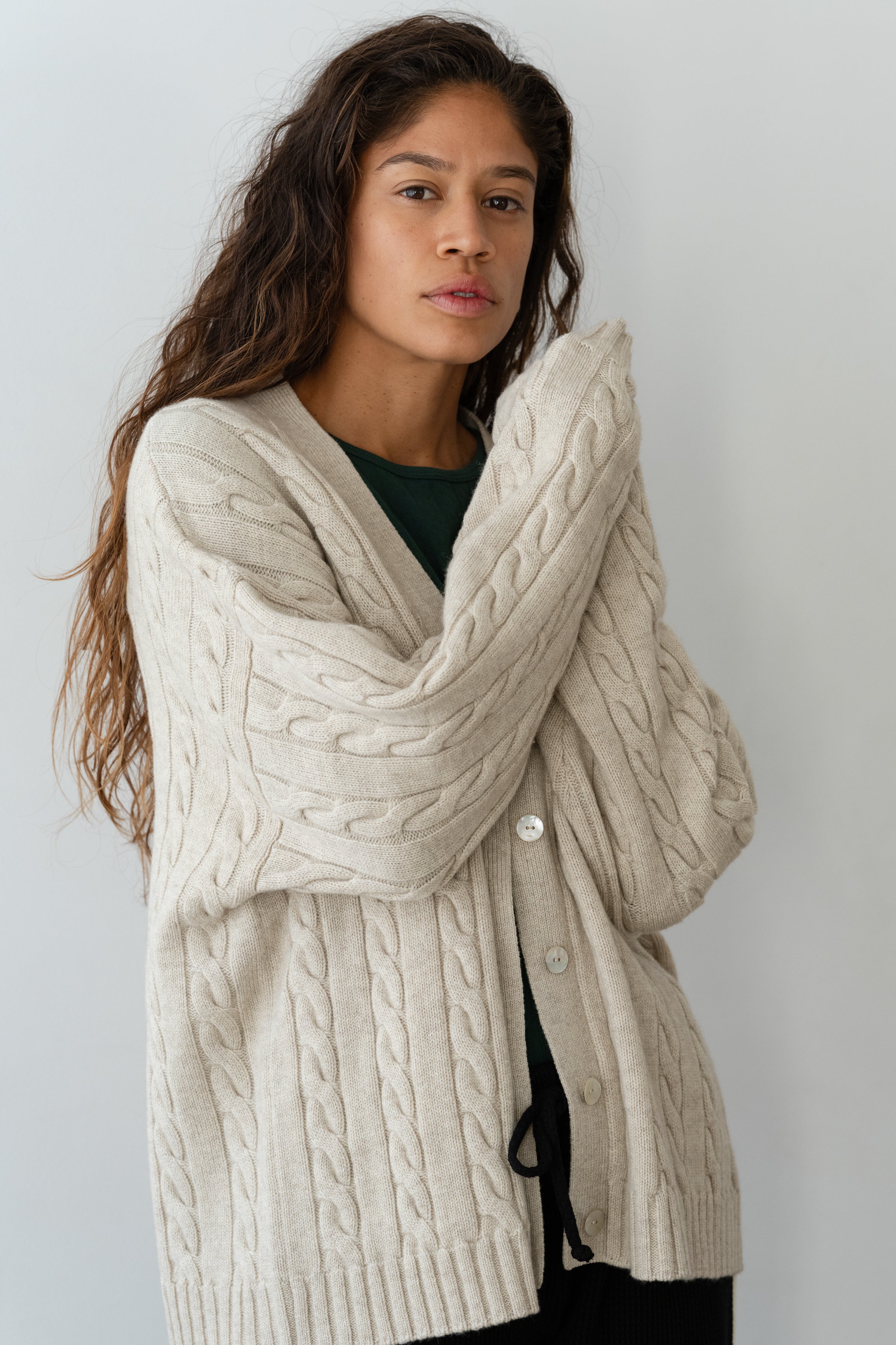 DONNI The Cable V-Neck Cardigan - Oatmeal