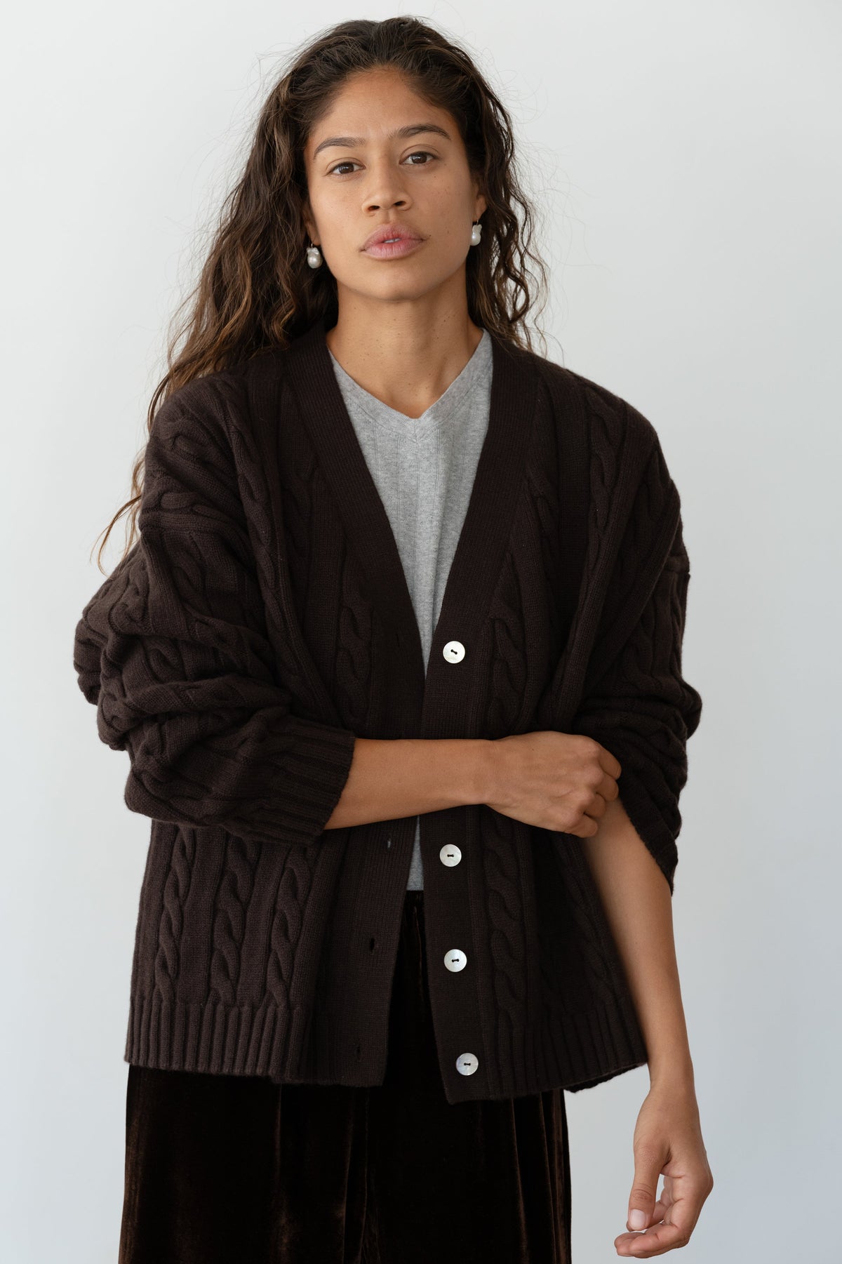DONNI The Cable V-Neck Cardigan - Espresso