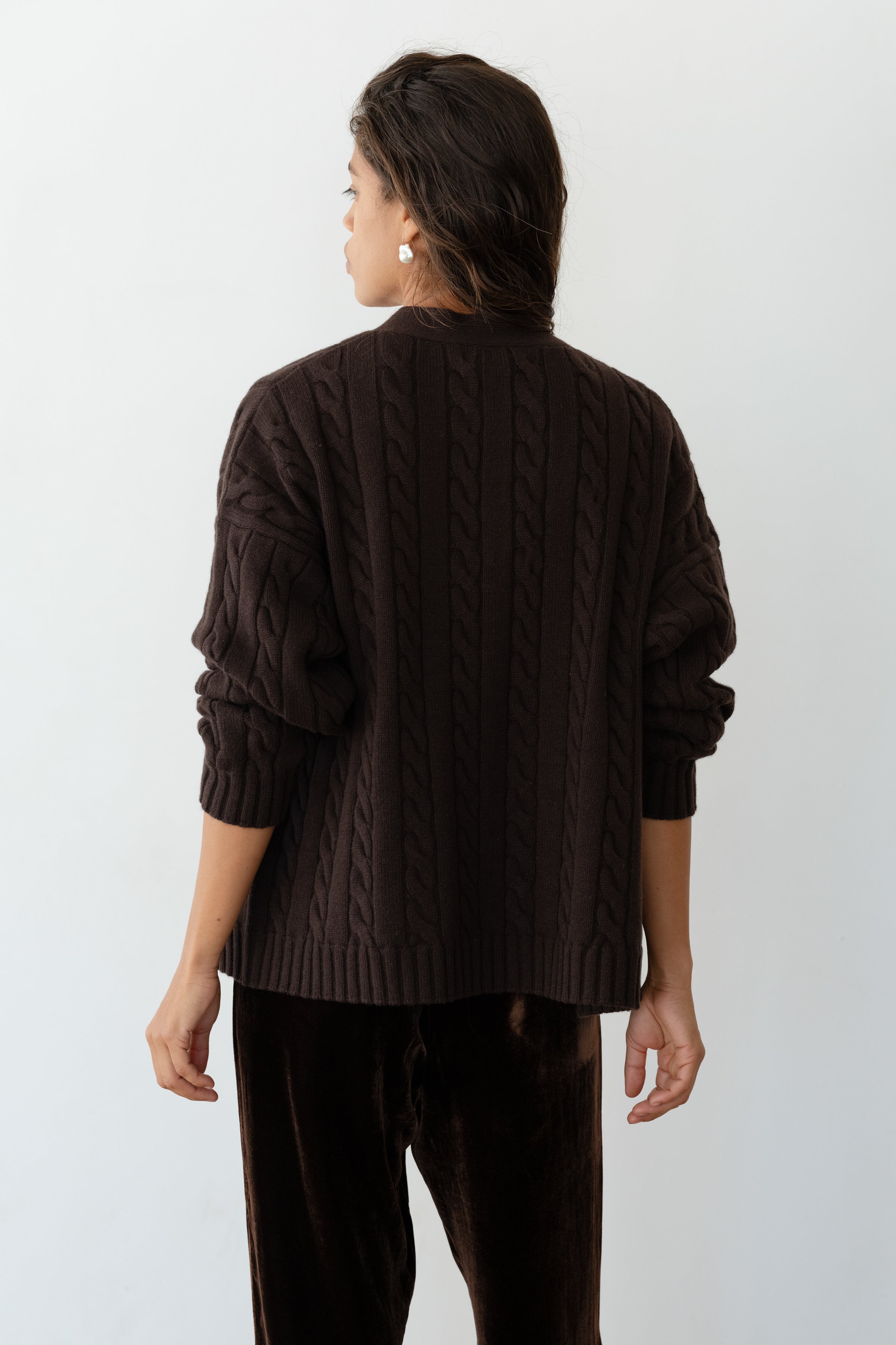 DONNI The Cable V-Neck Cardigan - Espresso