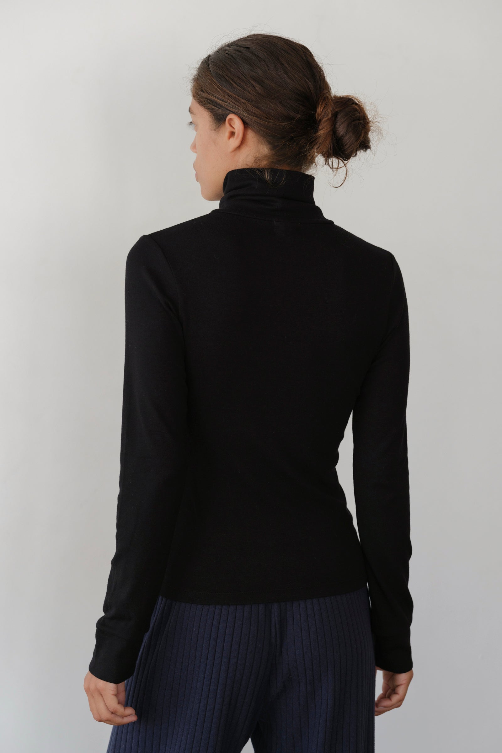 DONNI The Baby Rib Turtleneck - Jet