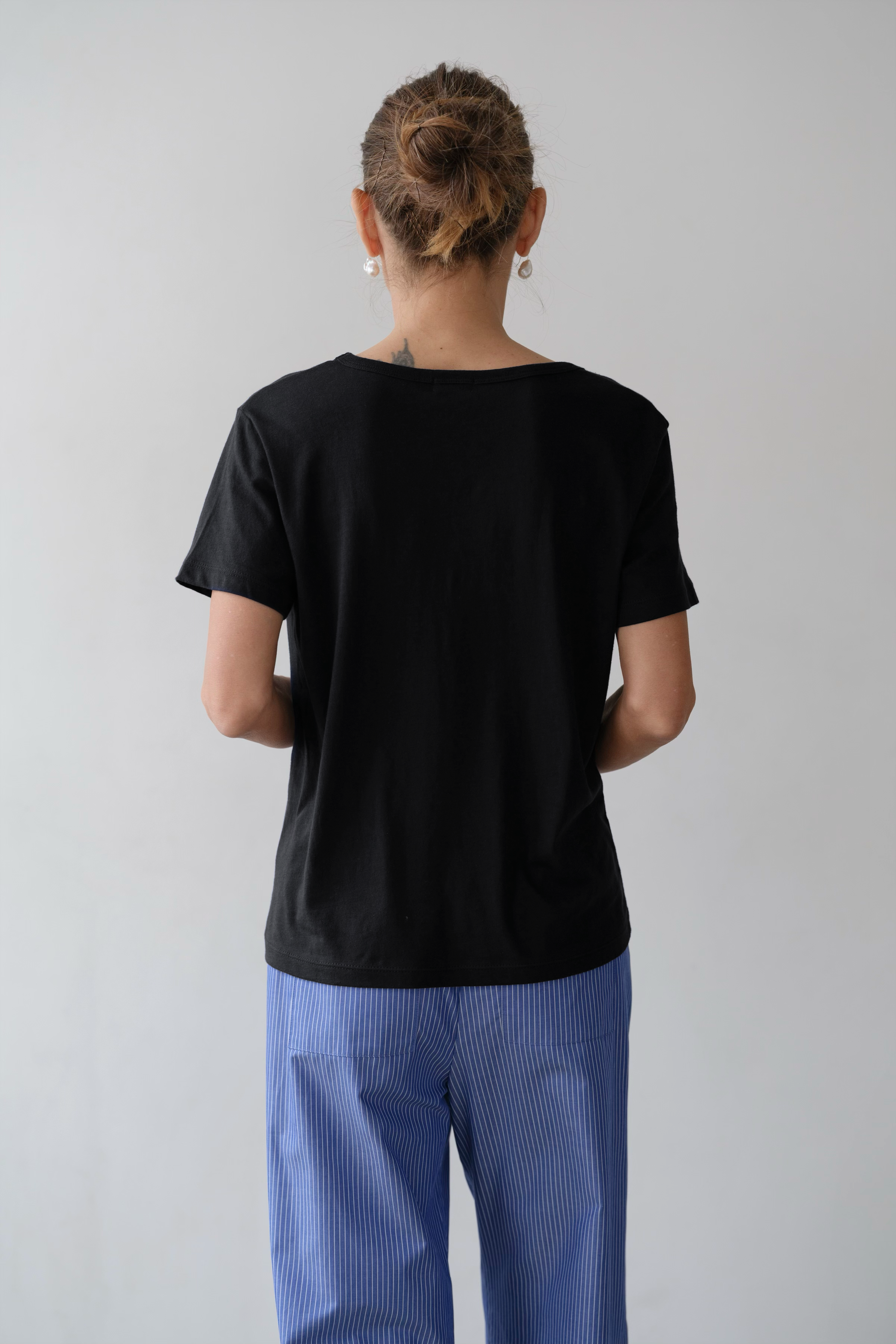 DONNI The Jersey Relaxed V-Neck - Jet