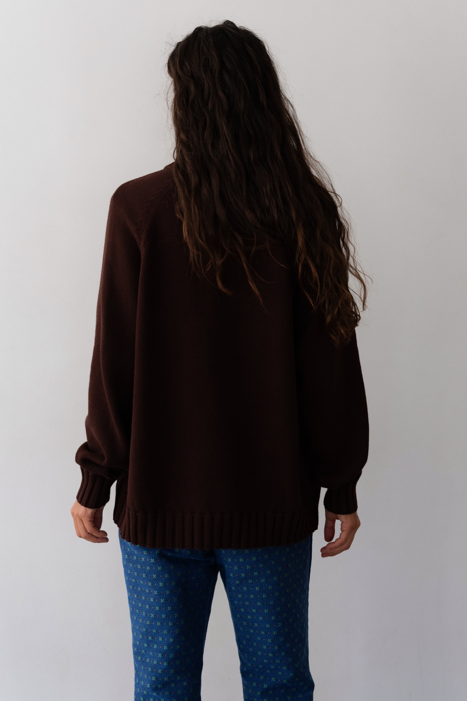 DONNI The Heavy Cotton Knit V-Neck Sweater - Espresso
