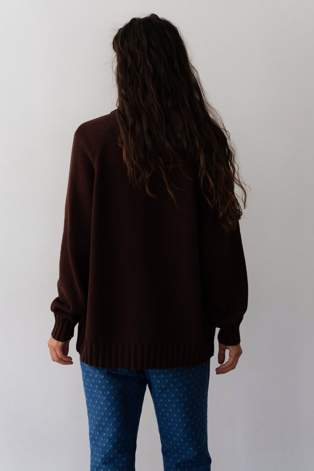 DONNI The Heavy Cotton Knit V-Neck Sweater - Espresso