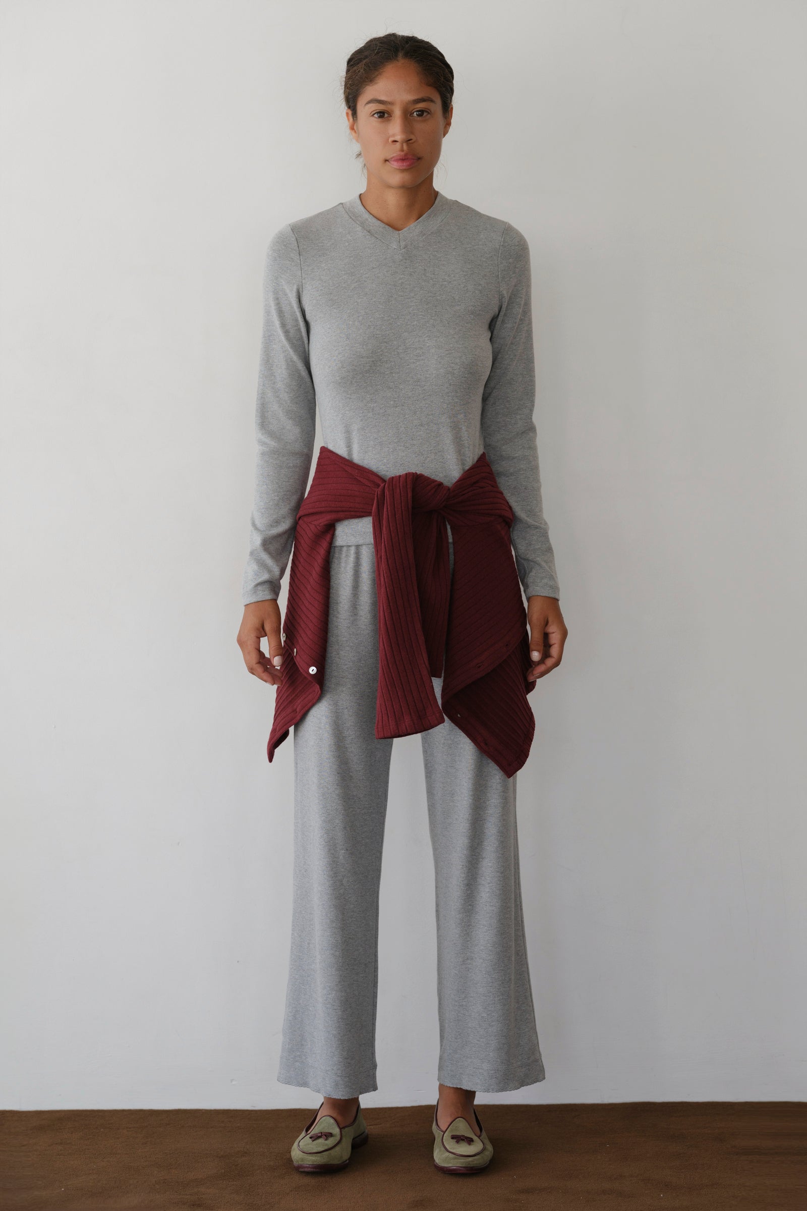 DONNI The Baby Rib V-Neck Long Sleeve - Heather-Grey