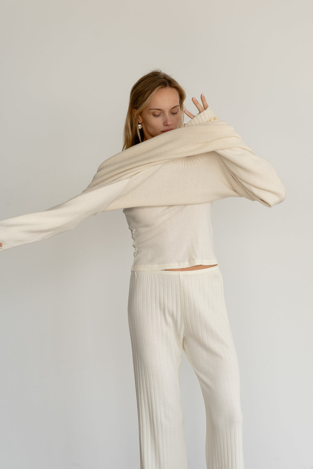 DONNI Creme Pointelle Simple Crop Pant - Creme