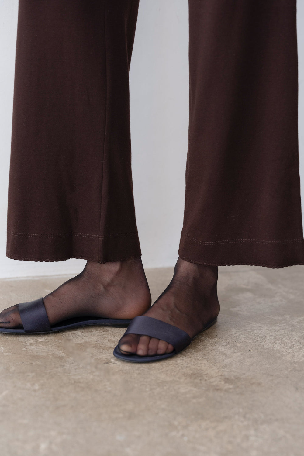 DONNI The Baby Rib Scallop Pant - Espresso