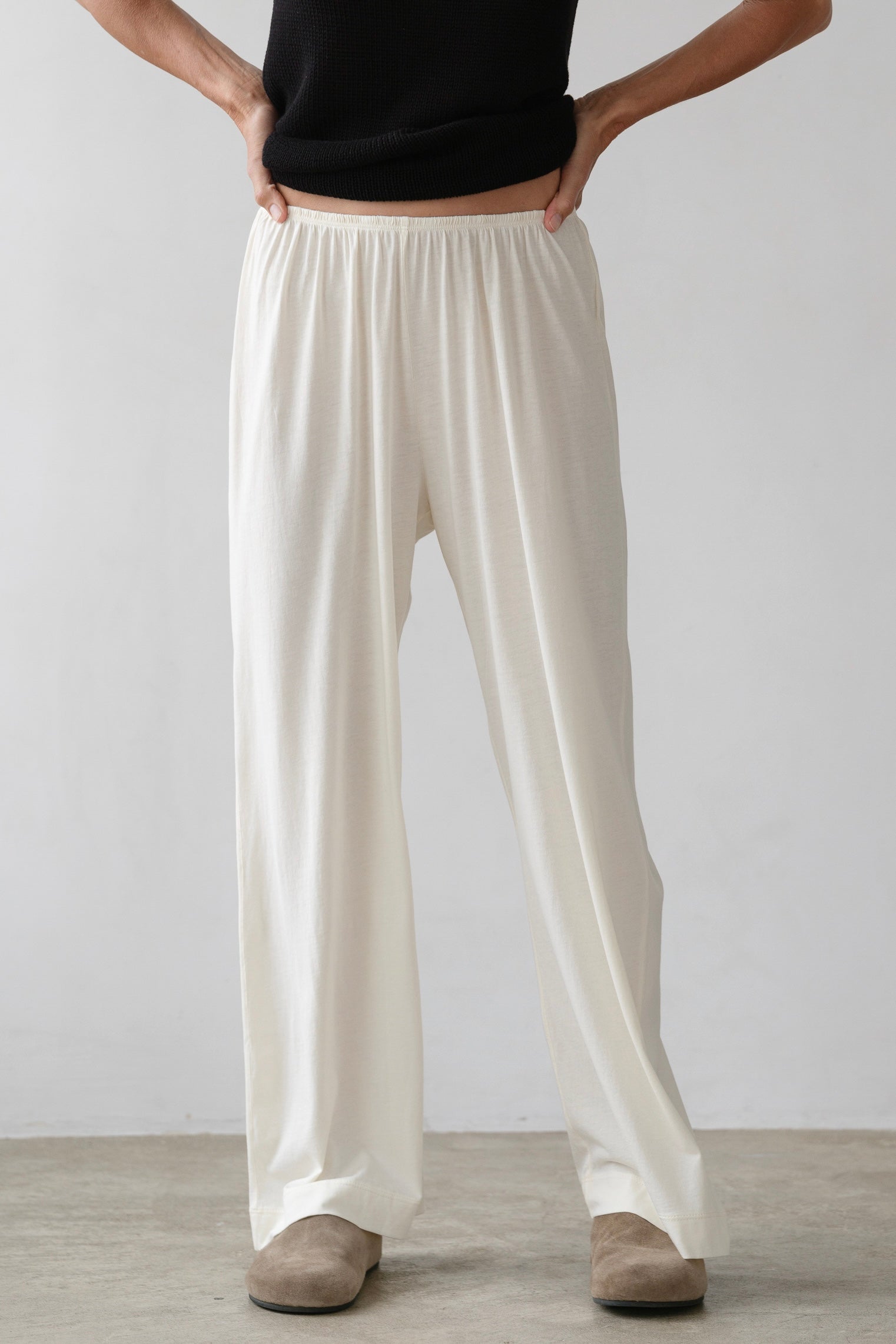 DONNI The Jersey Simple Crop Pant - Creme