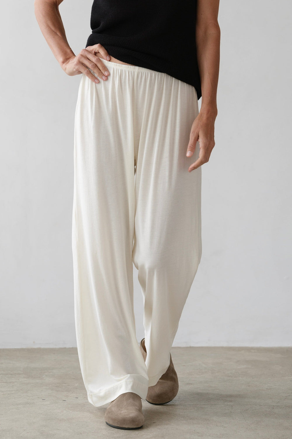 DONNI The Jersey Simple Crop Pant - Creme
