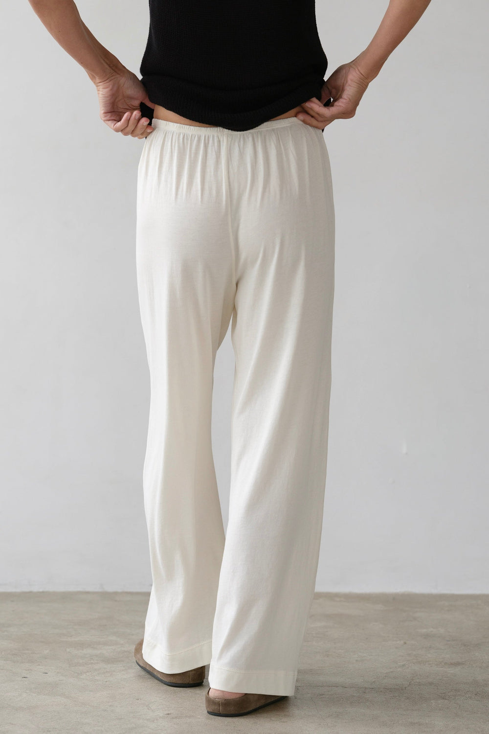 DONNI The Jersey Simple Crop Pant - Creme