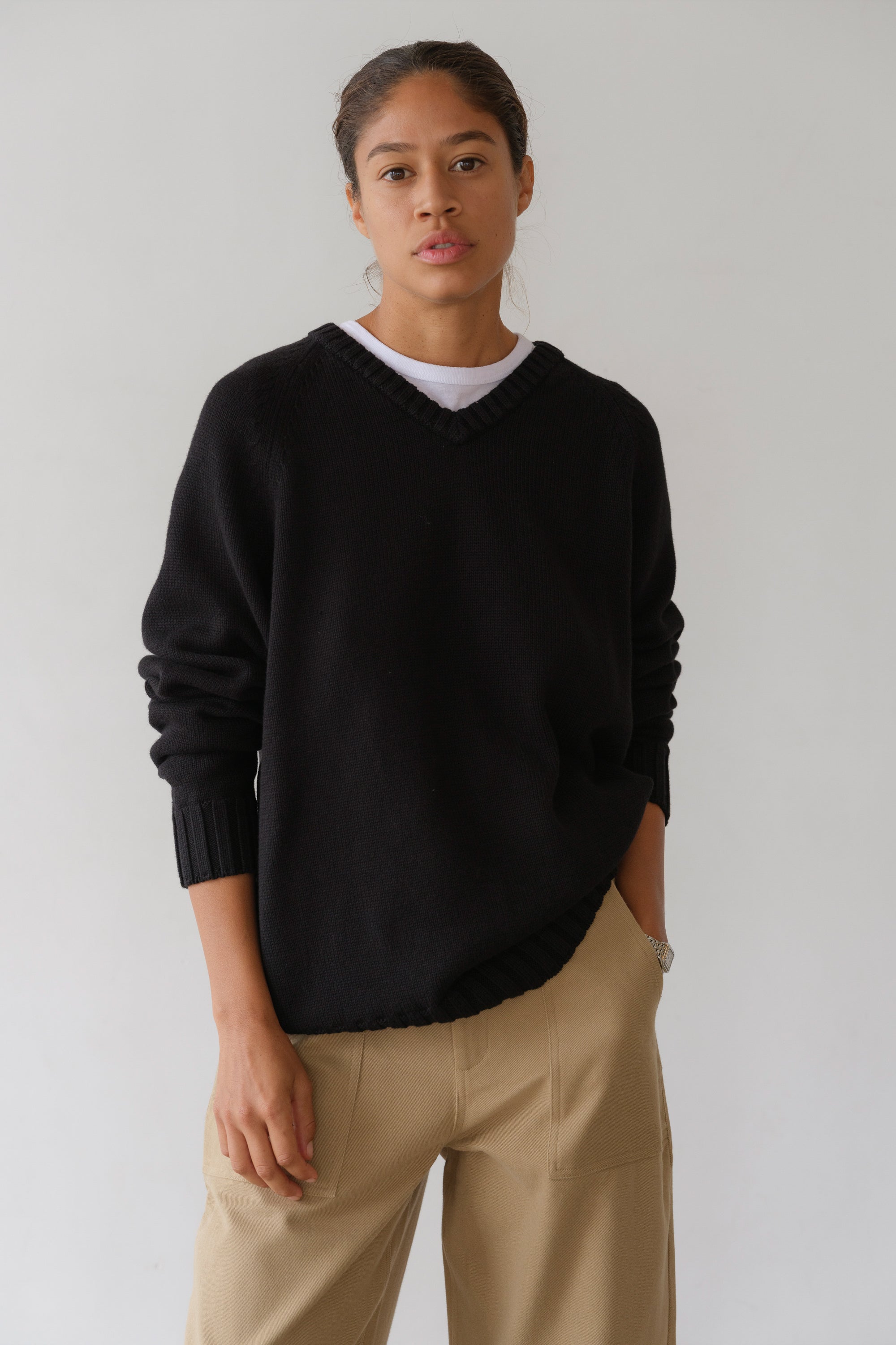DONNI The Cotton Cashmere V-Neck Sweater - Jet