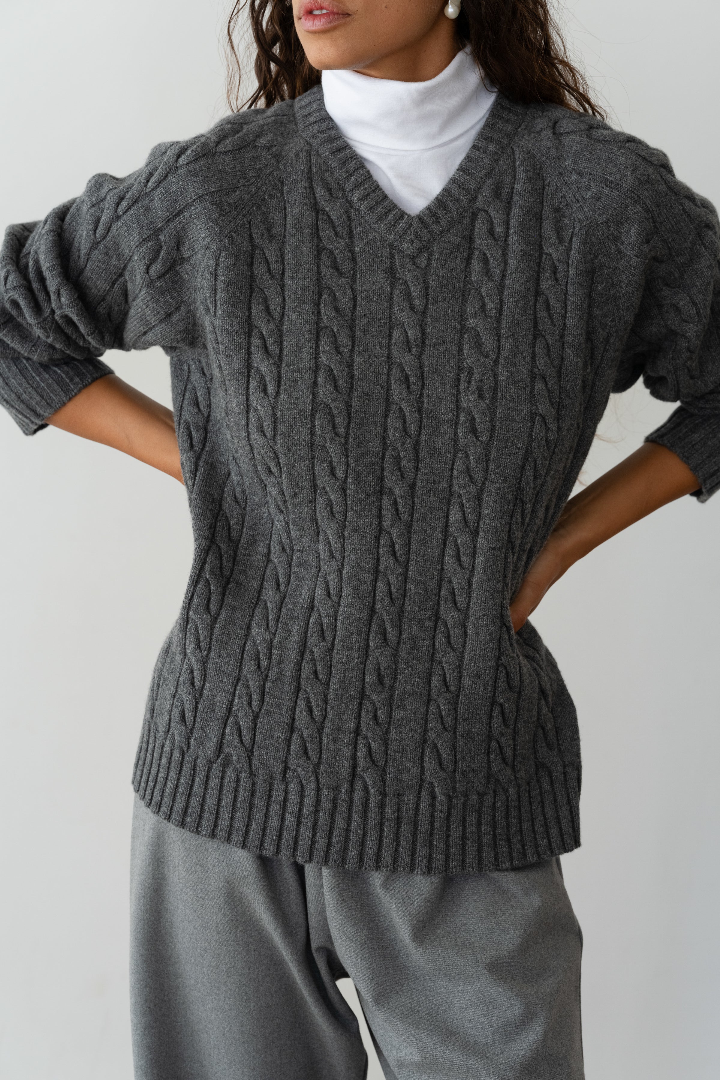 DONNI The Cable V-Neck Sweater - Charcoal-Grey