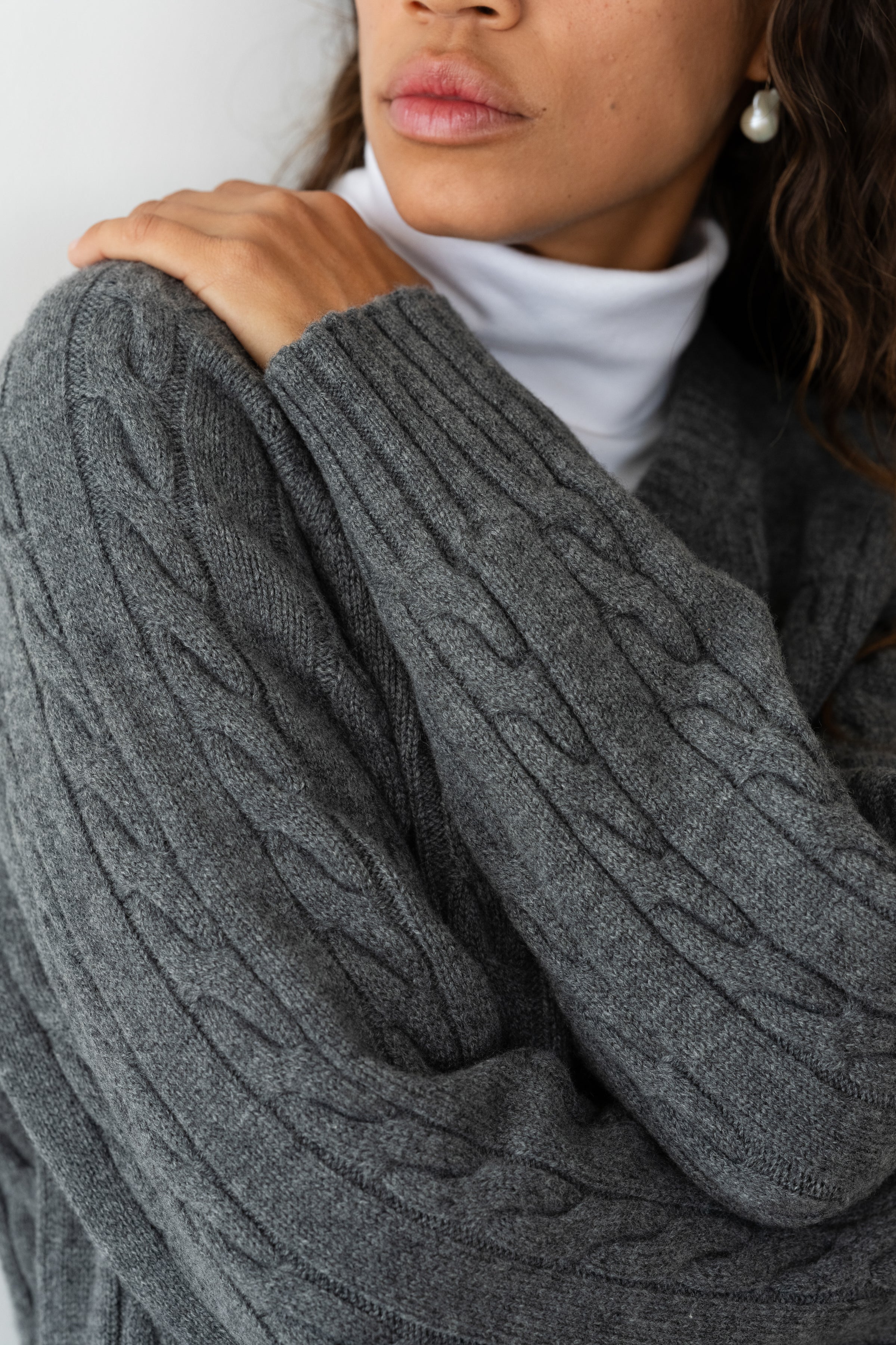 DONNI The Cable V-Neck Sweater - Charcoal-Grey