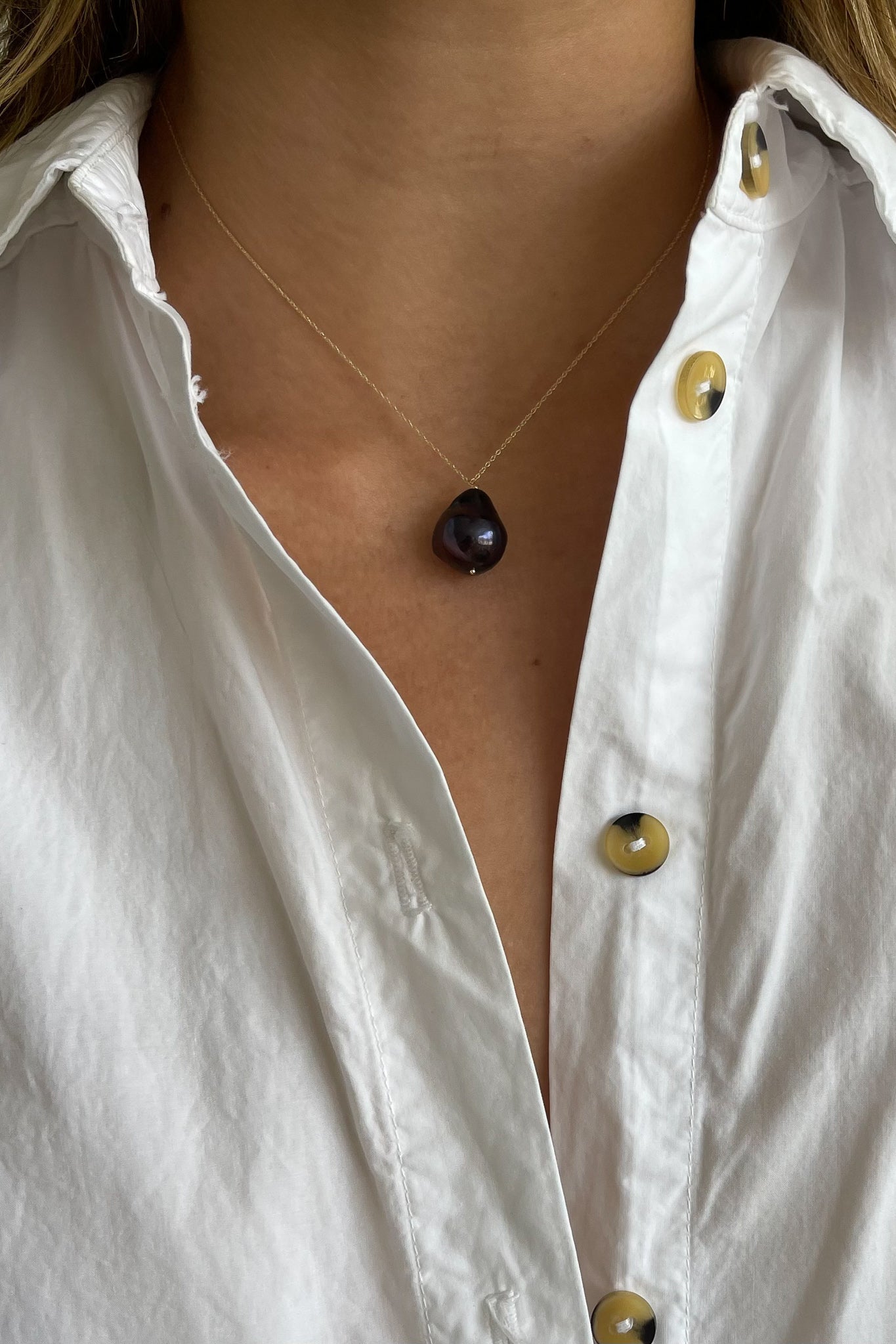 DONNI The June 16" Black Pearl Necklace - black