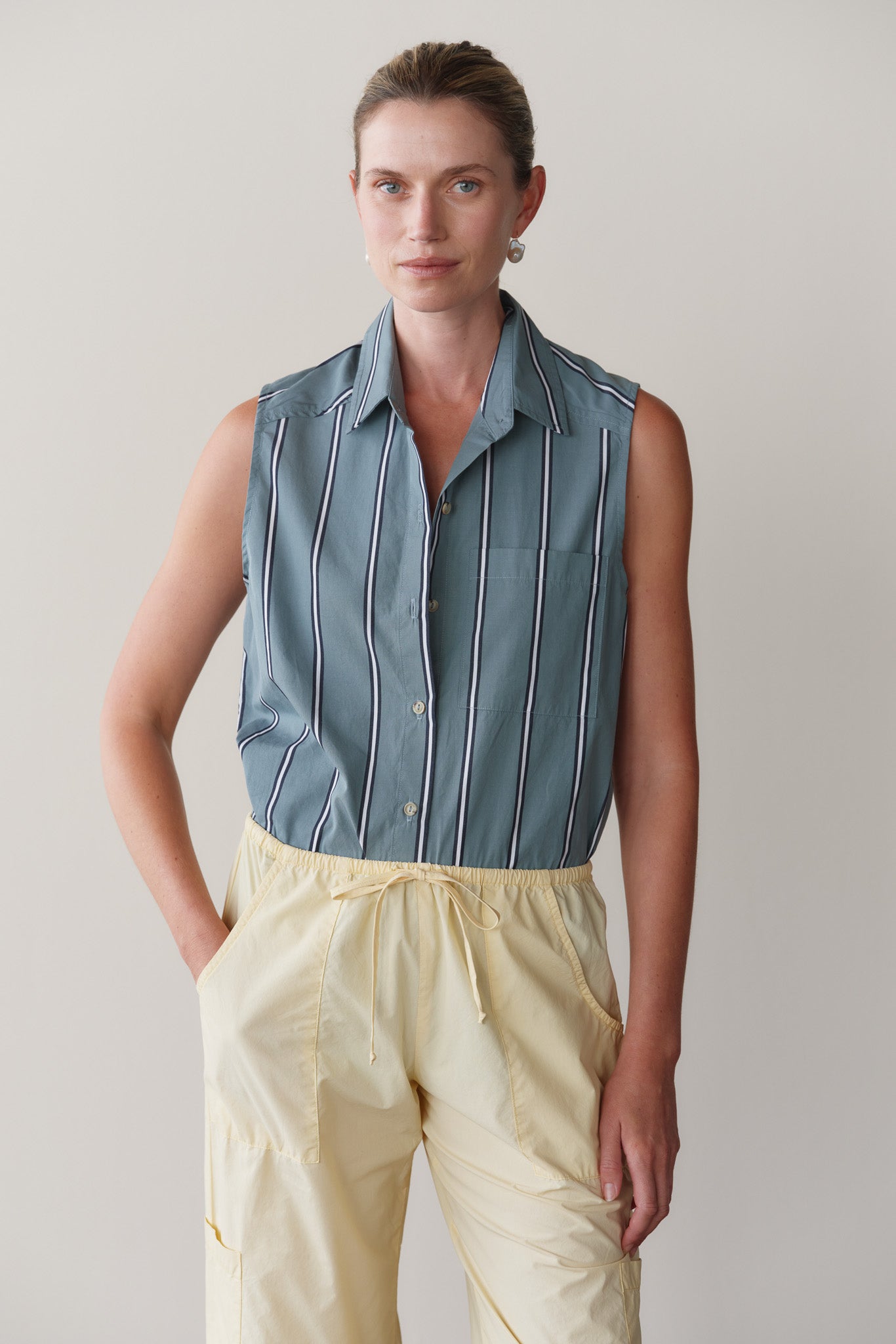 DONNI The Pop Sleeveless Shirt - sage