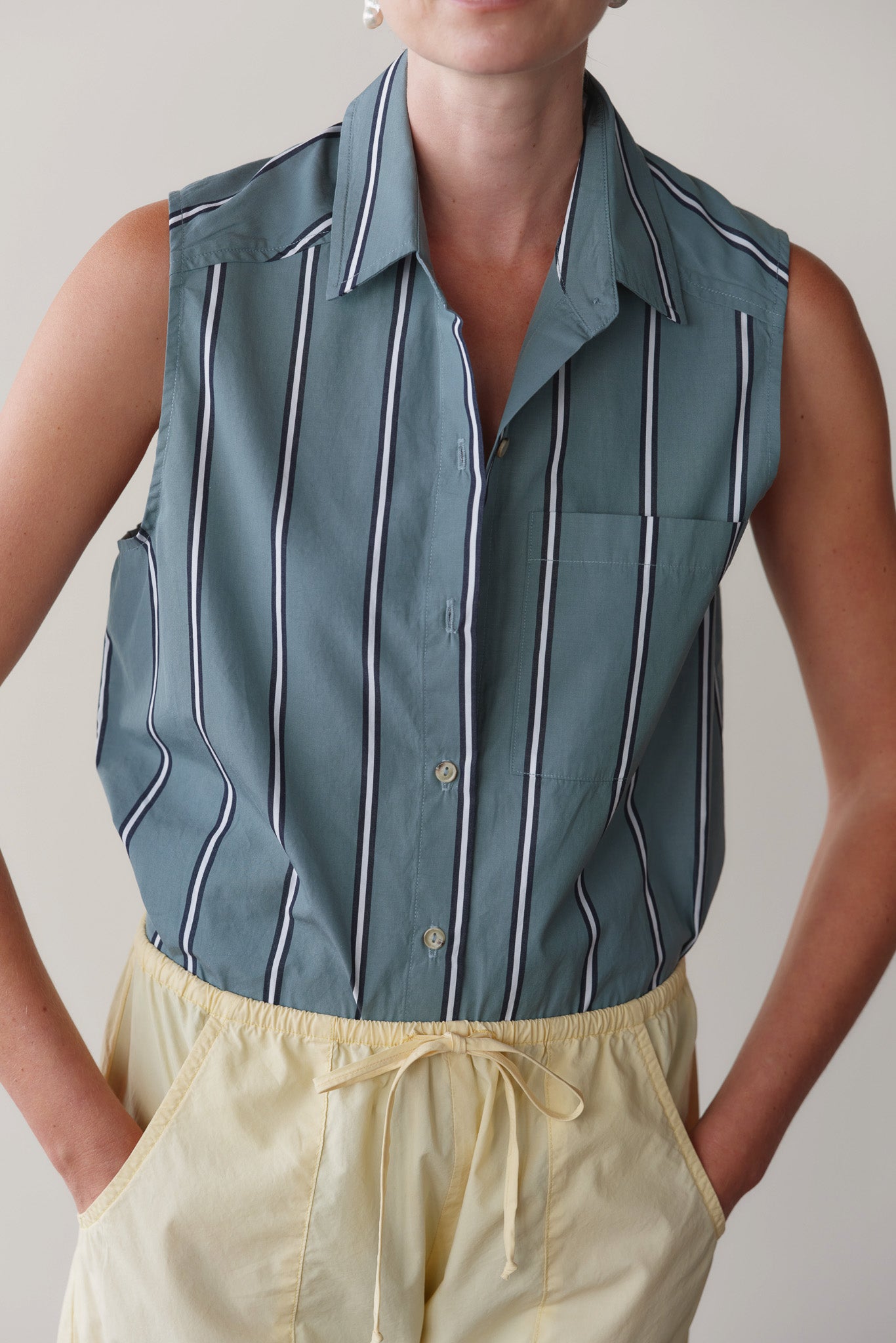DONNI The Pop Sleeveless Shirt - sage