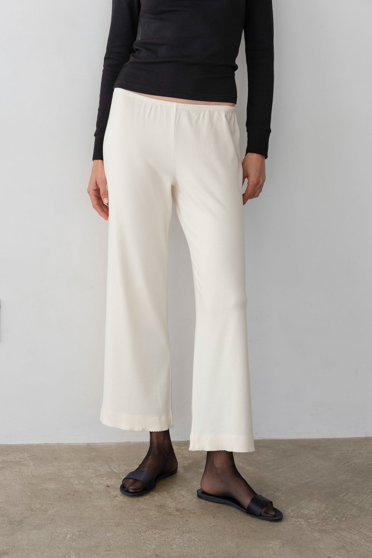 DONNI Creme Baby Rib Scallop Pant - Creme