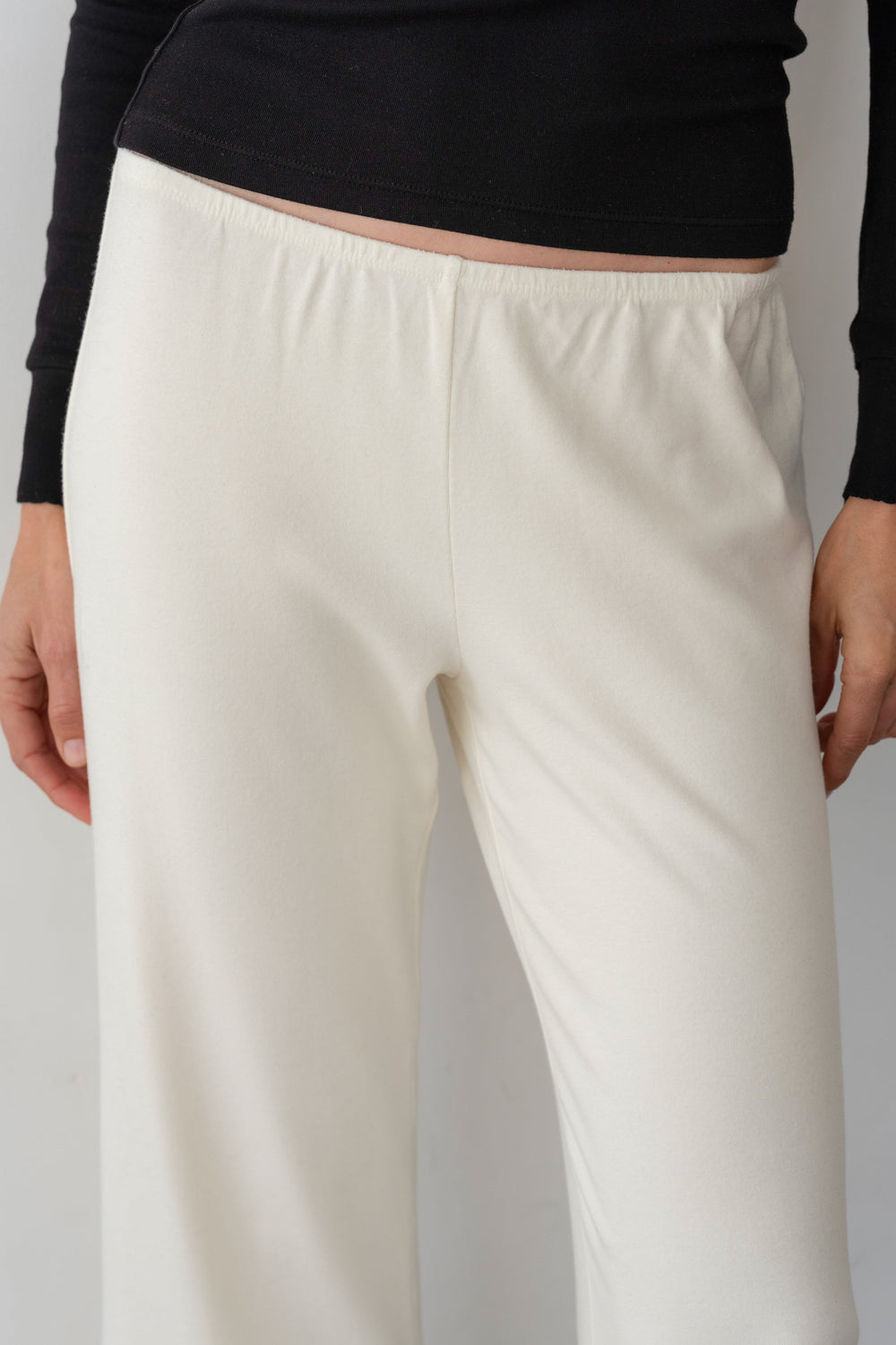DONNI Creme Baby Rib Scallop Pant - Creme