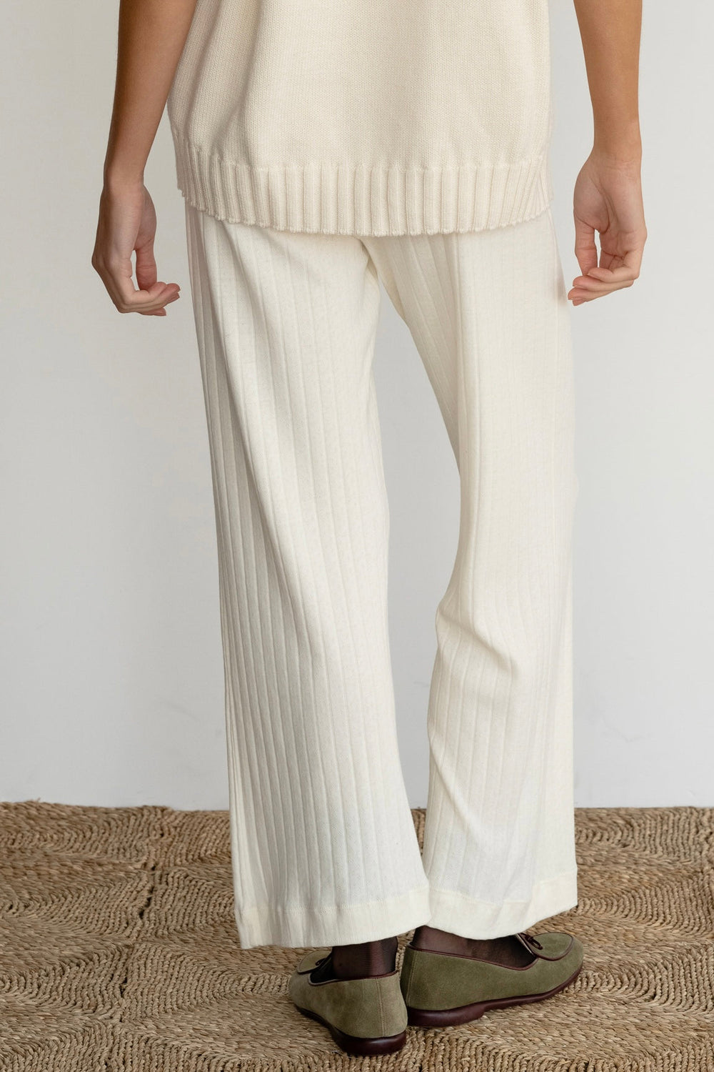 DONNI Creme Pointelle Simple Crop Pant - Creme