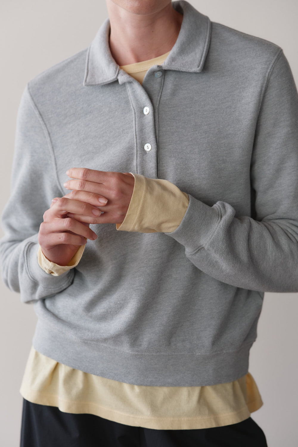 DONNI The Eco-Terry Polo Sweatshirt - Heather Grey