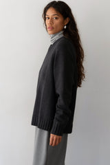 DONNI The Heavy Cotton Knit V-Neck Sweater - Charcoal-Grey