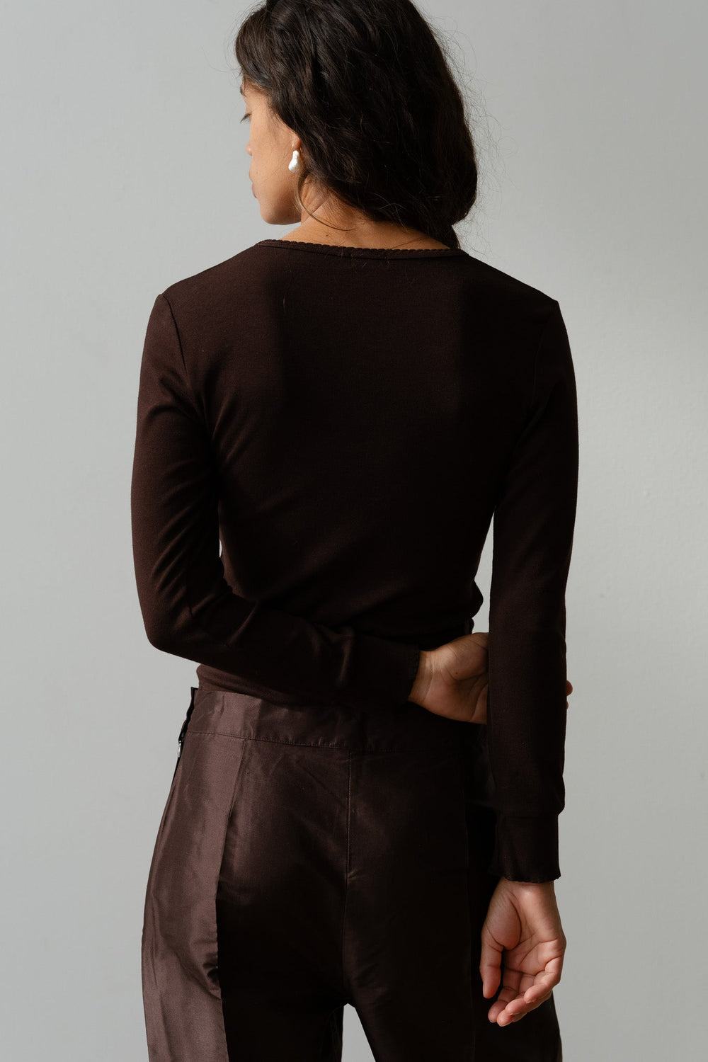 DONNI The Baby Rib Scallop Long Sleeve - Espresso
