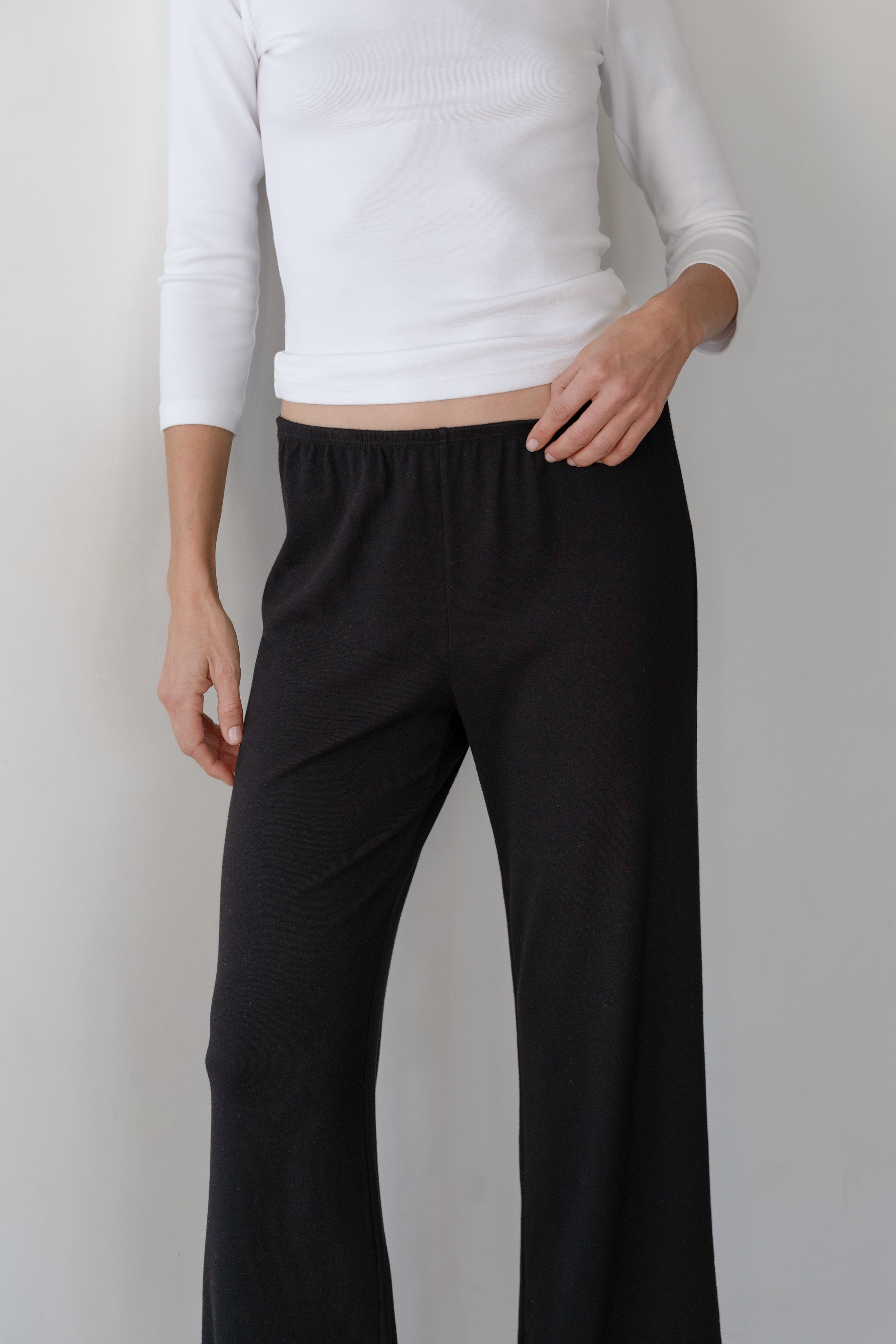 DONNI The Baby Rib Scallop Pant - Jet