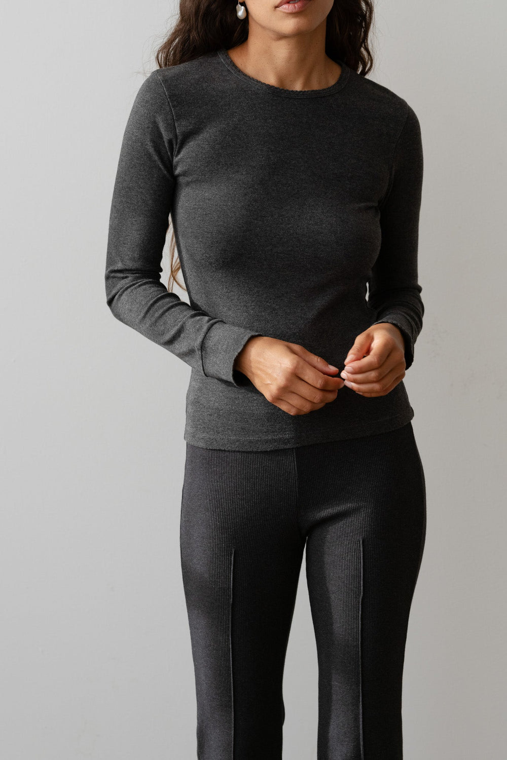 DONNI The Baby Rib Scallop Long Sleeve - Charcoal-Grey