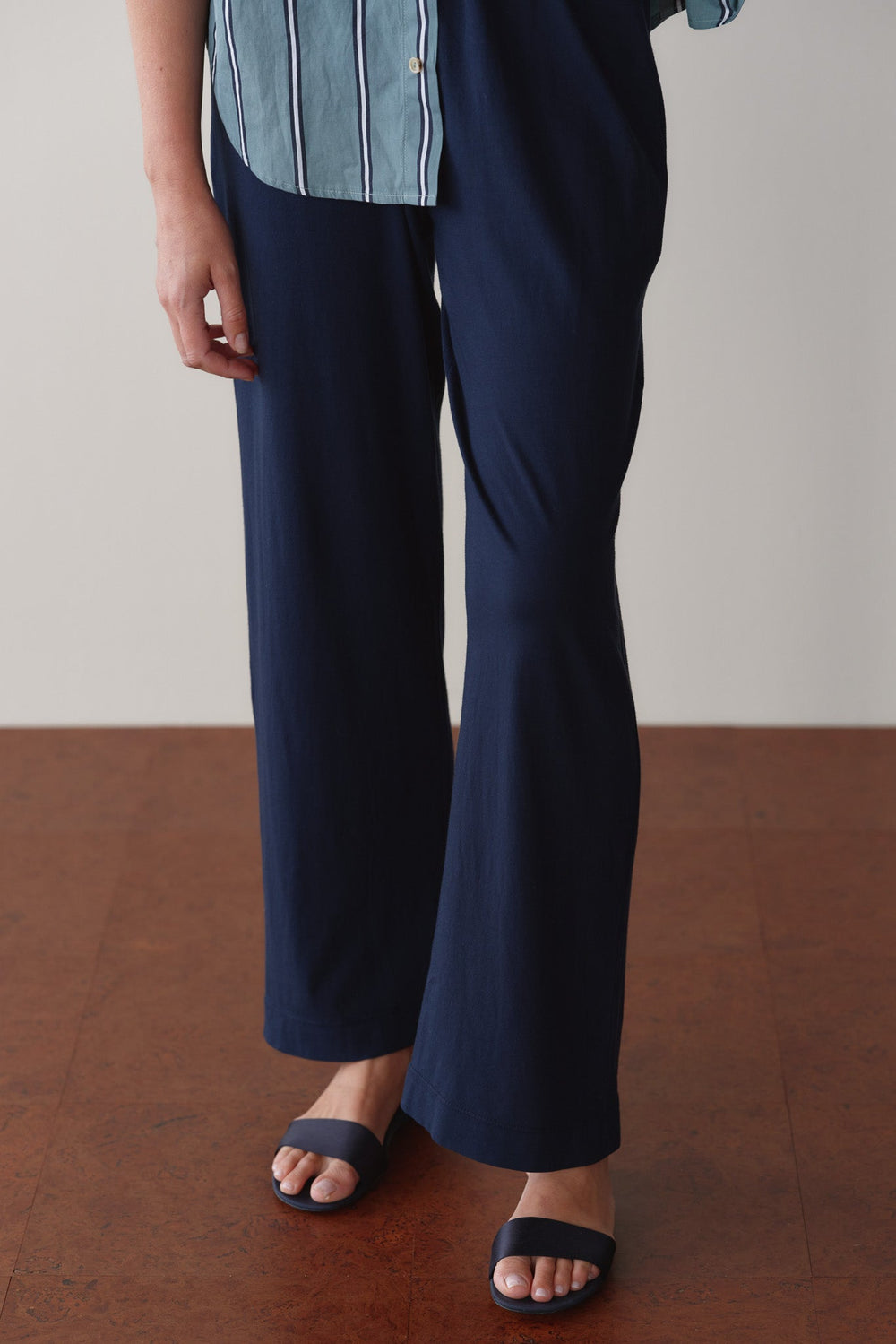 DONNI The Jersey Simple Crop Pant - Navy