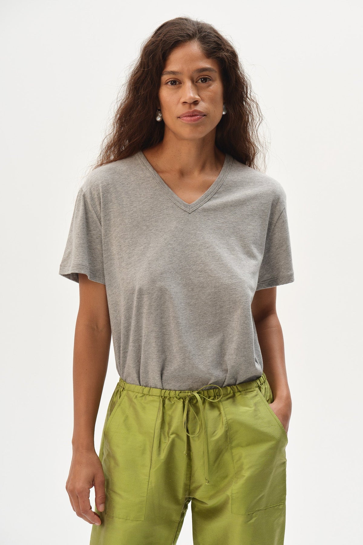 DONNI The Jersey V-Neck Tee - Heather Grey