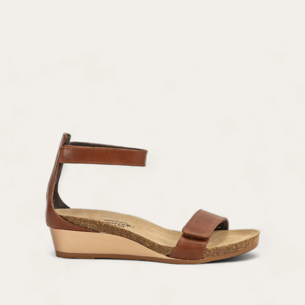 Soft Chestnut Leather,35