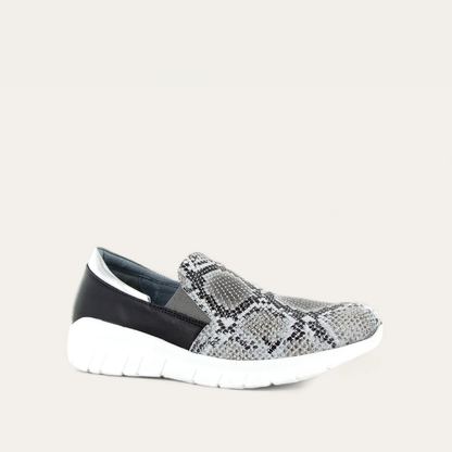 Gray Cobra Lthr/Jet Black Lthr/Soft Silver Lthr,35