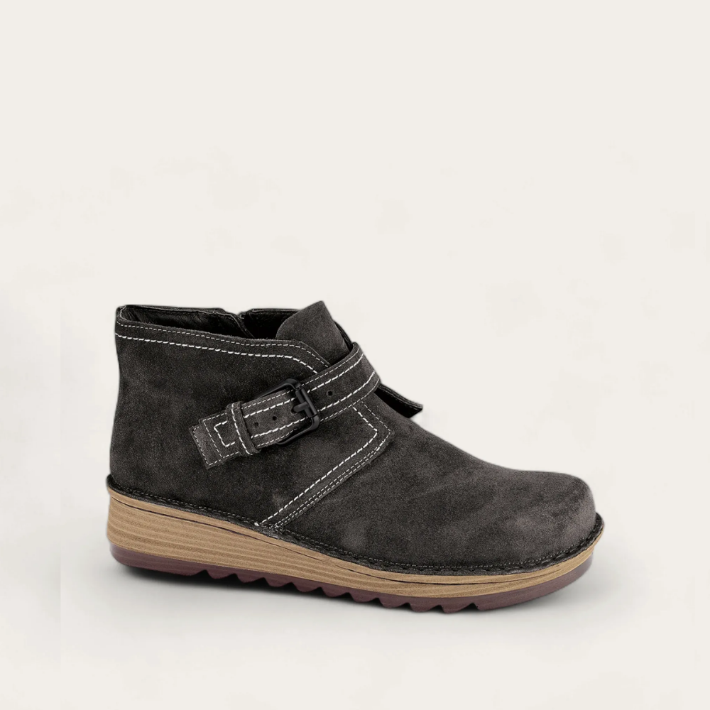 Oily Midnight Suede,35