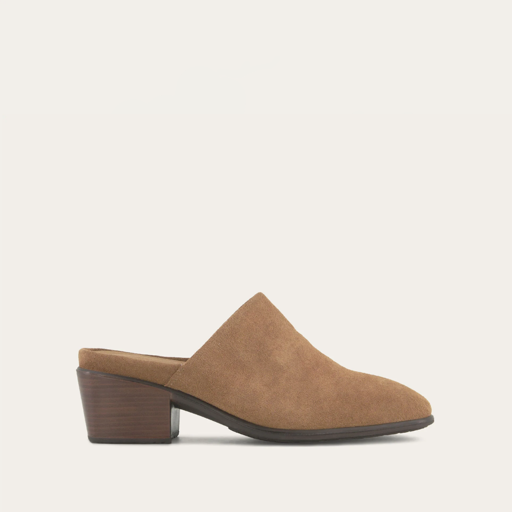 Acorn Suede,35