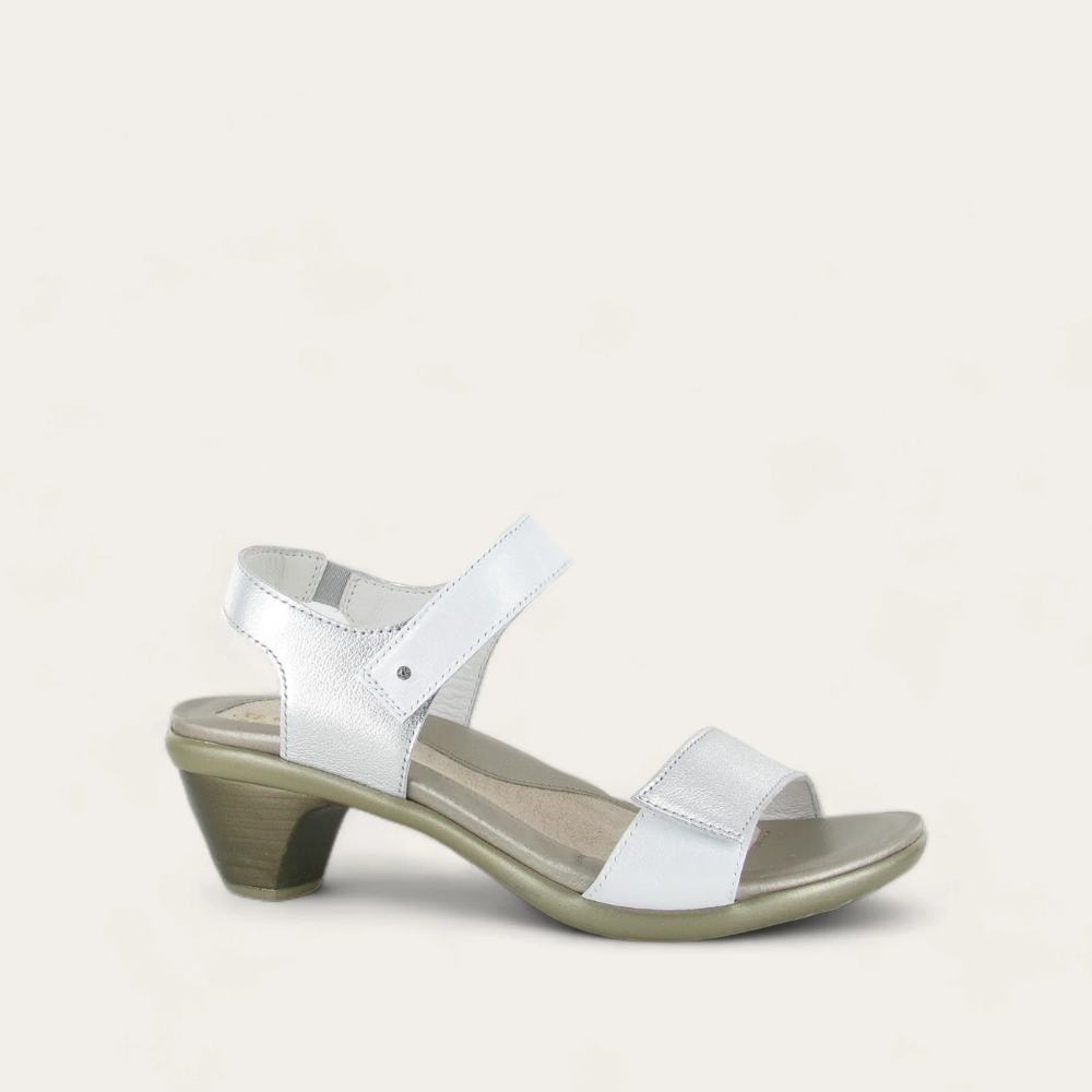 Soft Silver/Pearl White Lthr,35