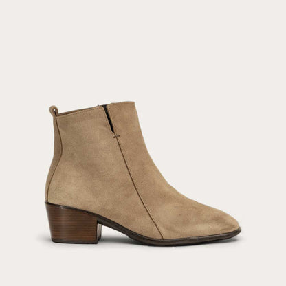 Almond Suede,35